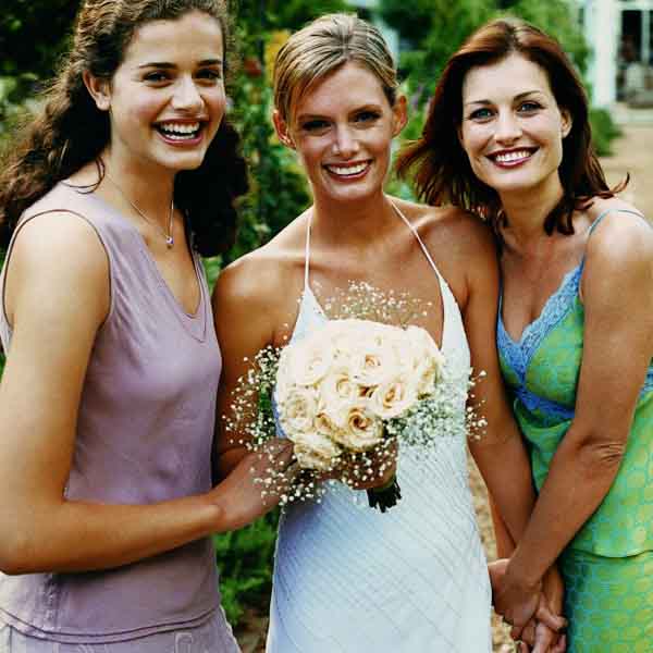 difference entre bridesmaid and maid of honor