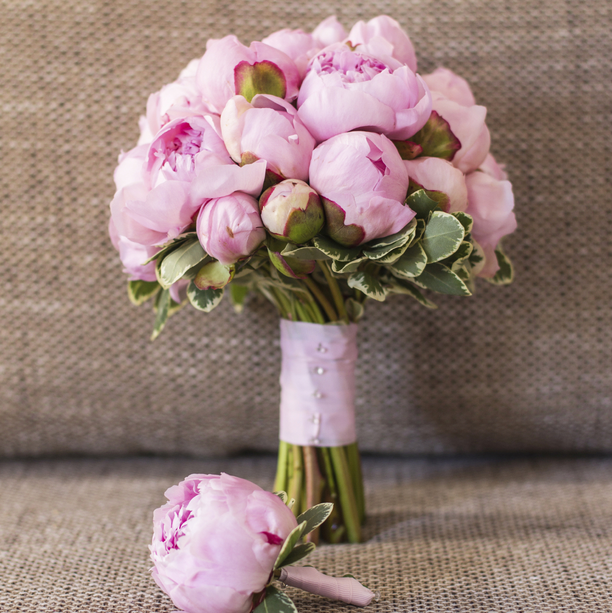 wedding flowers and their meanings