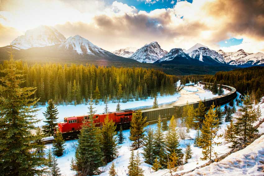 romantic-honeymoon-train-journey---canada