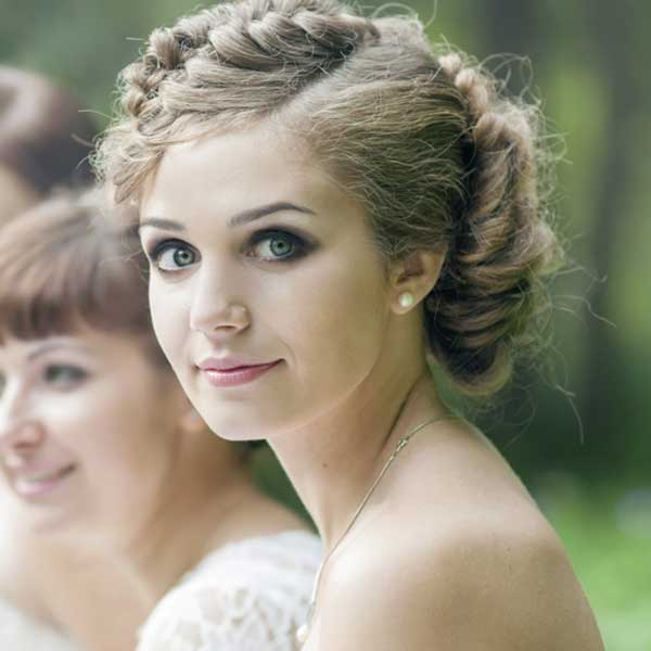 What is a bridesmaids' lunch?