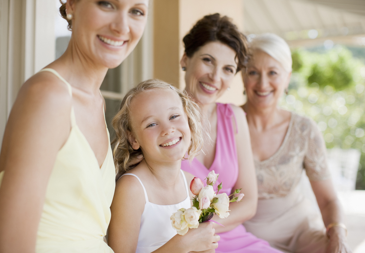 10 fun and heartfelt ways for a bride to honour her mum