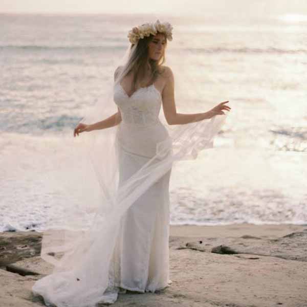 bridal headpiece made of sea shells