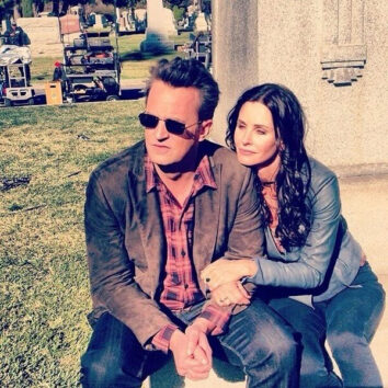 Reports suggest that Matthew Perry and Courteney Cox may be dating. Image: Hollywood.com