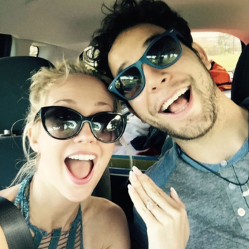 skylar-astin-and-anna-cam-engaged-pitch-perfect