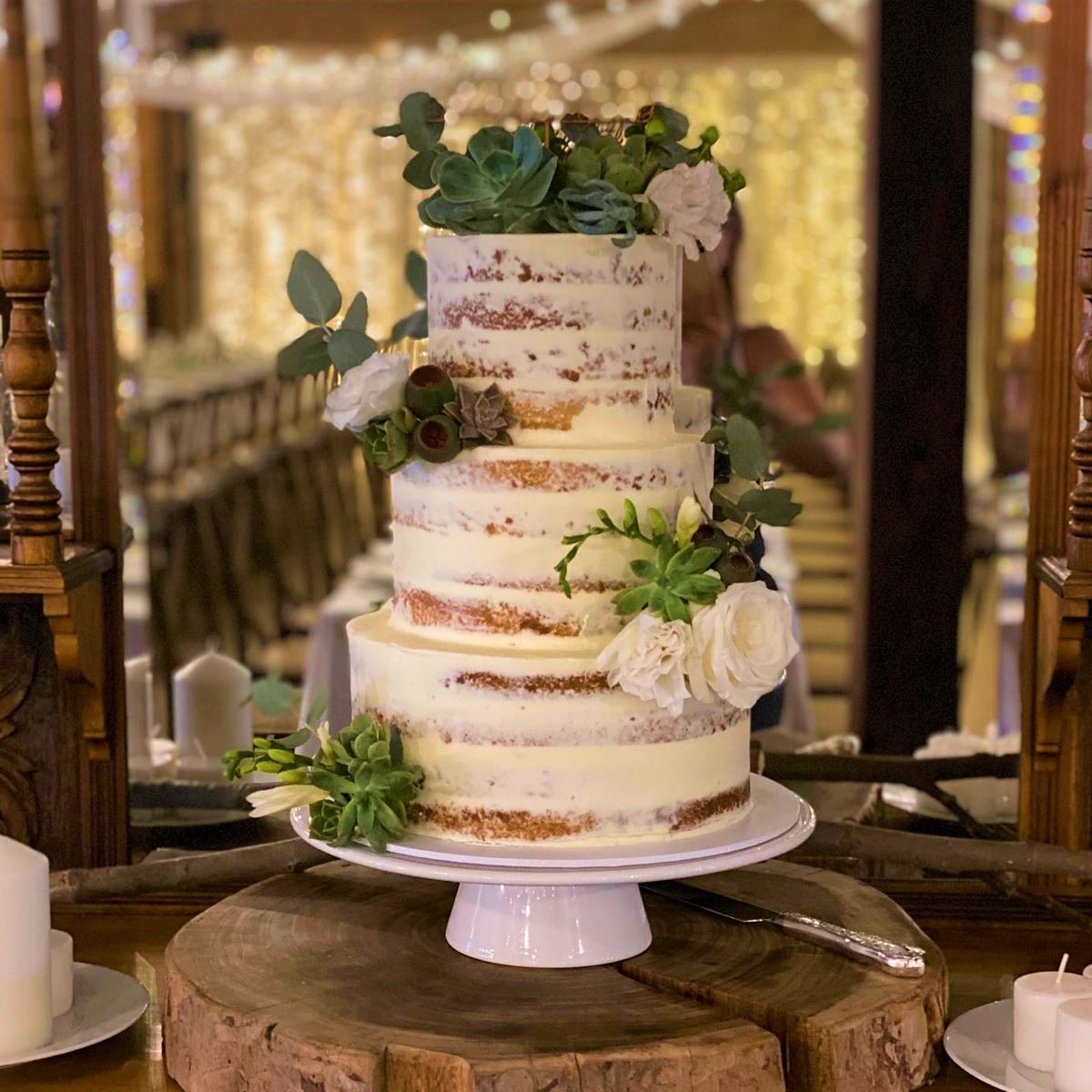 Rustic naked wedding cake from Elaine's Cakes Melbourne