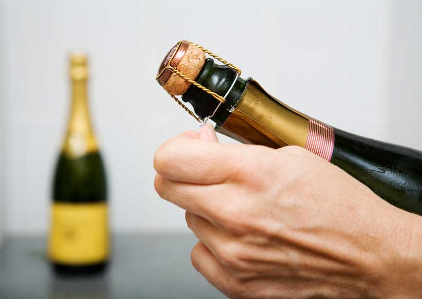 How to open a champagne bottle
