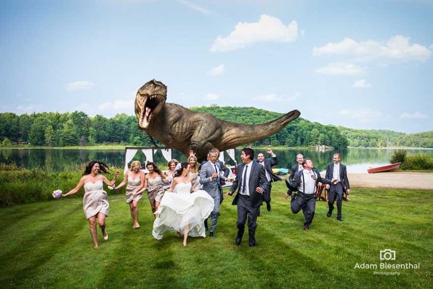 Jurassic-Park-wedding-photo-dinosaurs