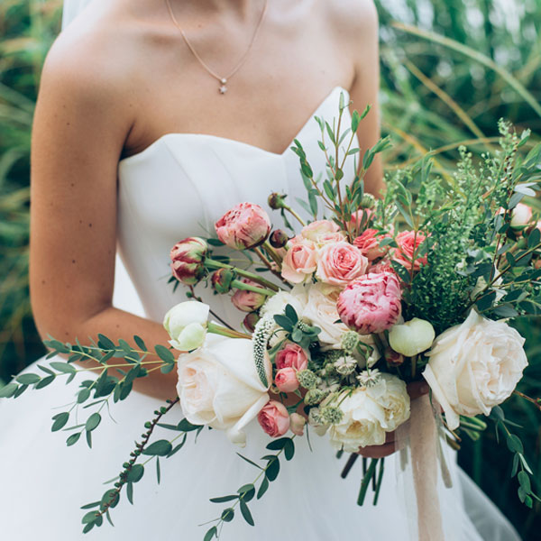 florist favourite wedding bouquet