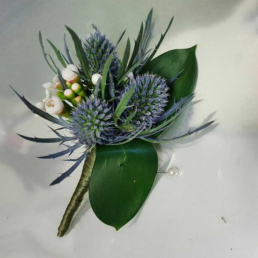 boutonniere bridal party