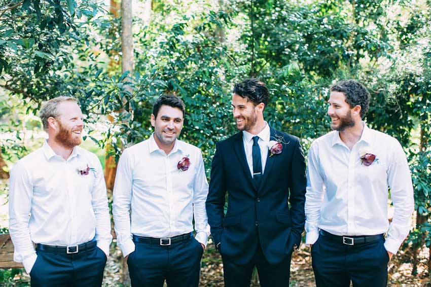 boutonnieres groom and groomsmen