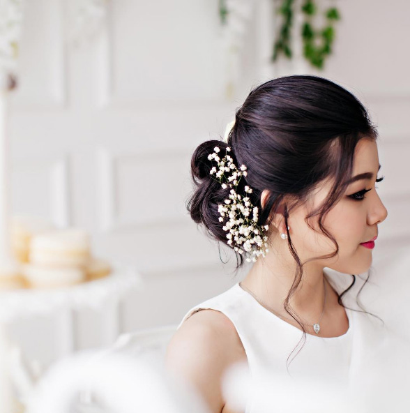 textured updo bridal hair ideas