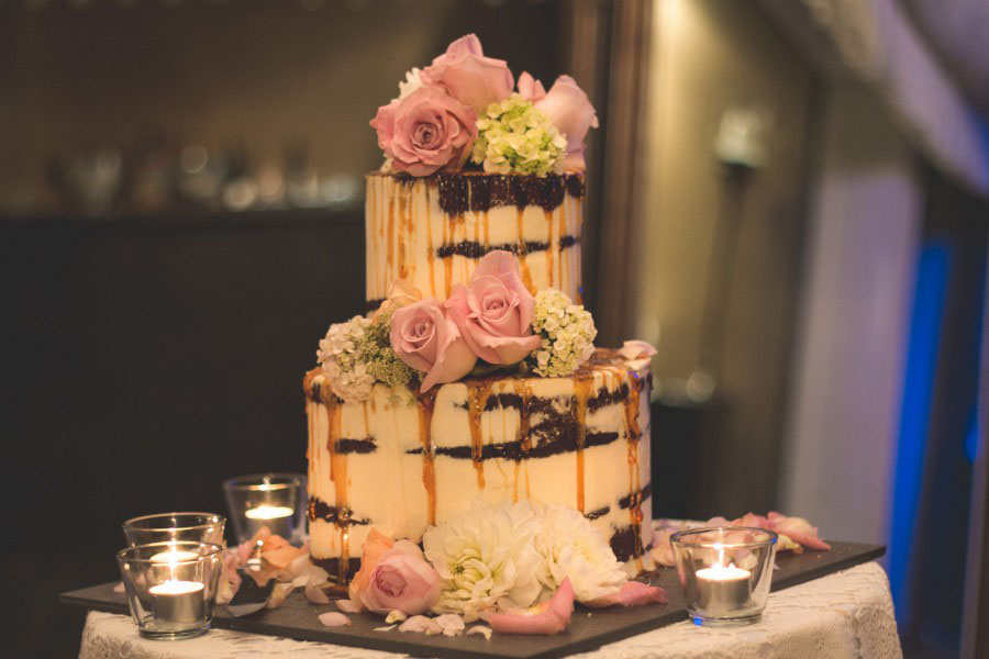 gorgeous vintage naked cake