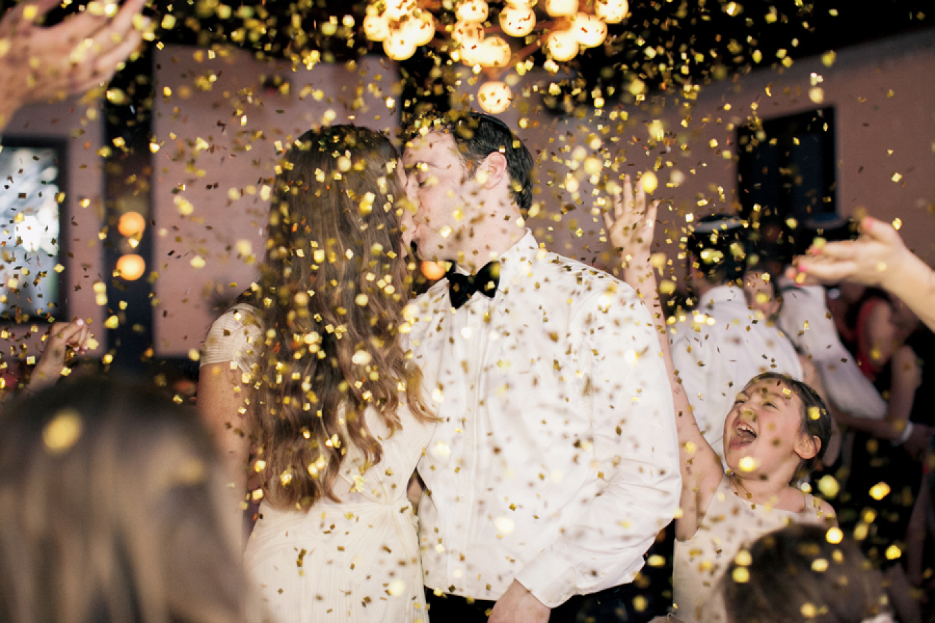 This couple opted for a confetti drop on the stroke of midnight. Image: Aisle Perfect