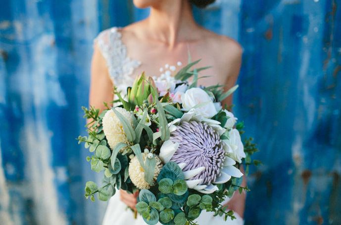 alternative wedding flower trends