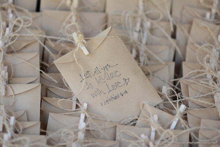 Personalised bomboniere trends wedding favours