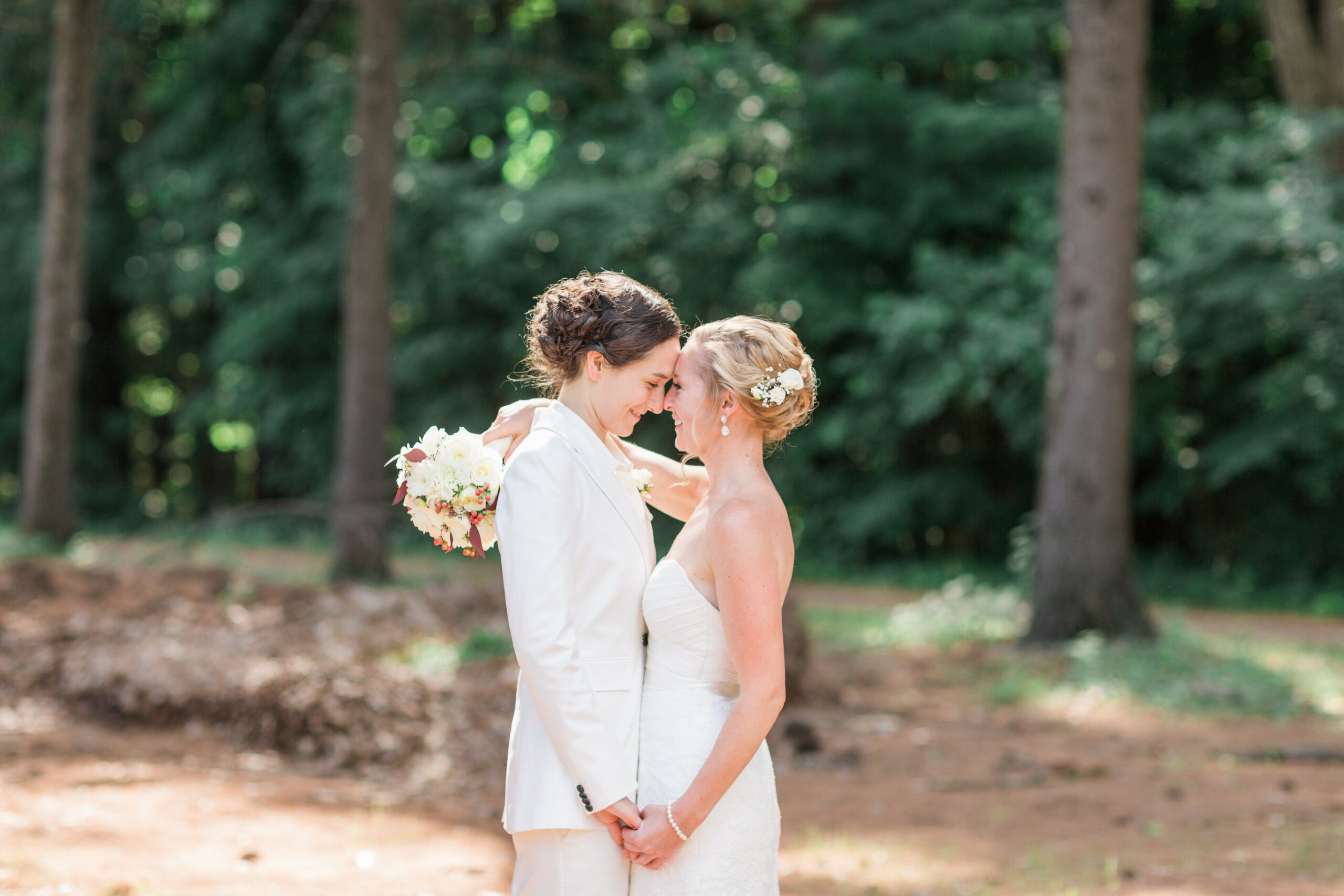 Rustic Same Sex Weddings We Are Obsessed With Easy Weddings 