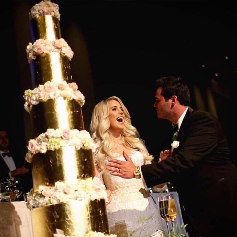 Your wedding cake is the centerpiece for your reception. Image: Cakes of Distinction.