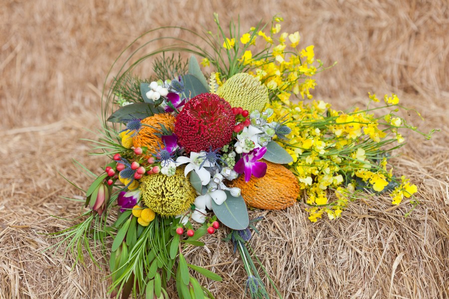 oversized bouquets, bridal bouquet