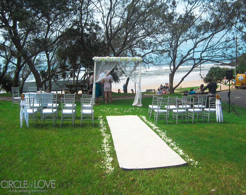raes on wategos, byron bay wedding ceremony locations