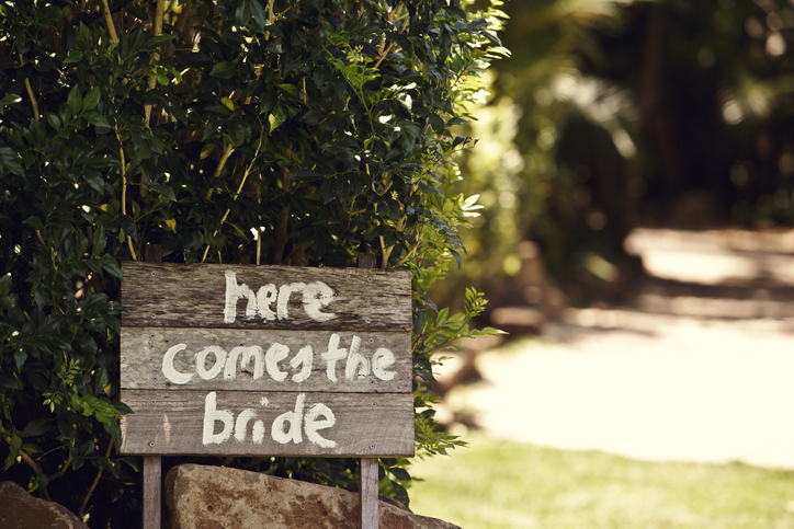 Here Comes The Bride Sign