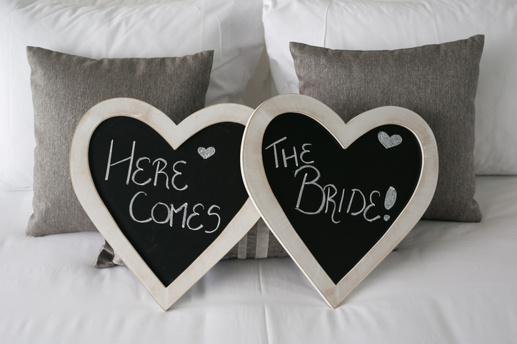 Here Comes The Bride sign