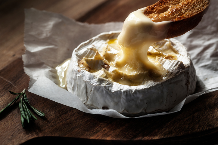 Baked camembert with toast and rosemary