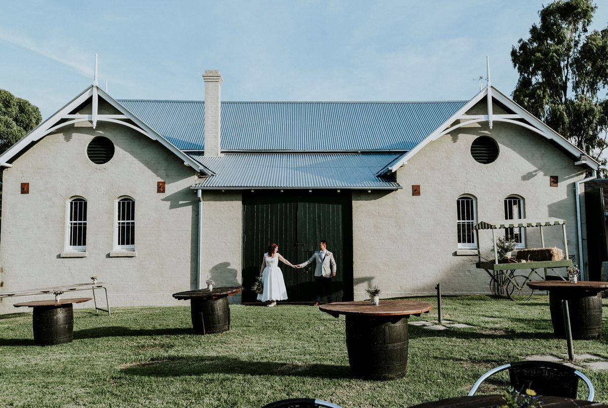 gledswood homestead, how to historic wedding venues