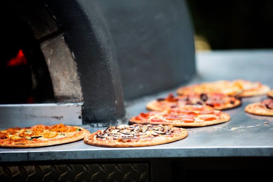 briz woodfired pizza, wedding catering brisbane