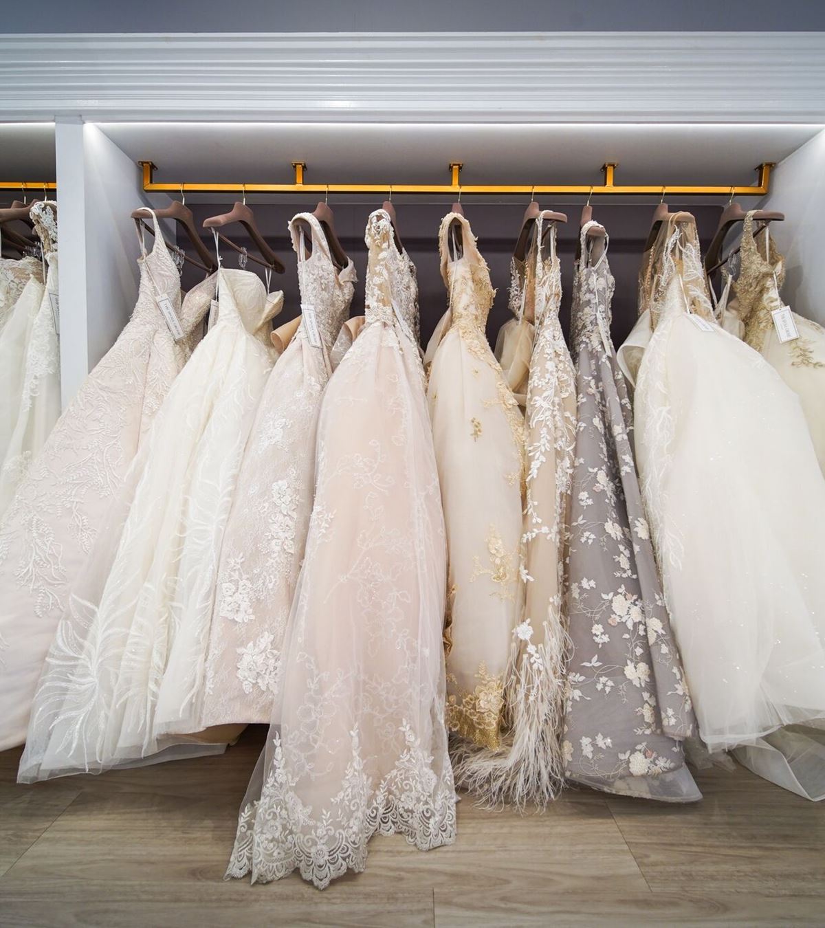 What To Wear To Try On Wedding Dresses Glamour