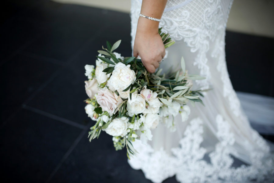 Rebecca Cristian Classic Elegant Wedding Mark Davis Photography 031 900x600 1
