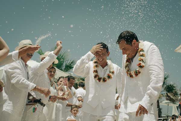 Antonio and David's all white wedding made for some spectacular photo opportunities.