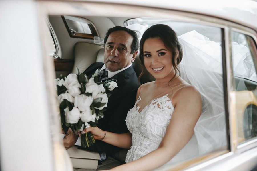 Natalie Daniel Dreamy Whimsical Wedding Christopher Morrison 027 900x600 1