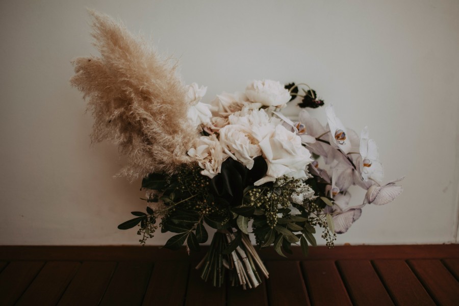 10 stunning flowers to consider for your wedding day bouquet