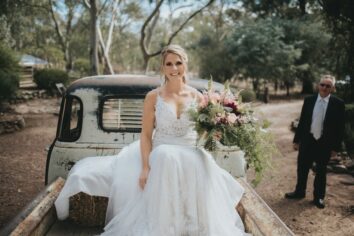 Kate Tristan Country Rustic Wedding 028 900x601 1