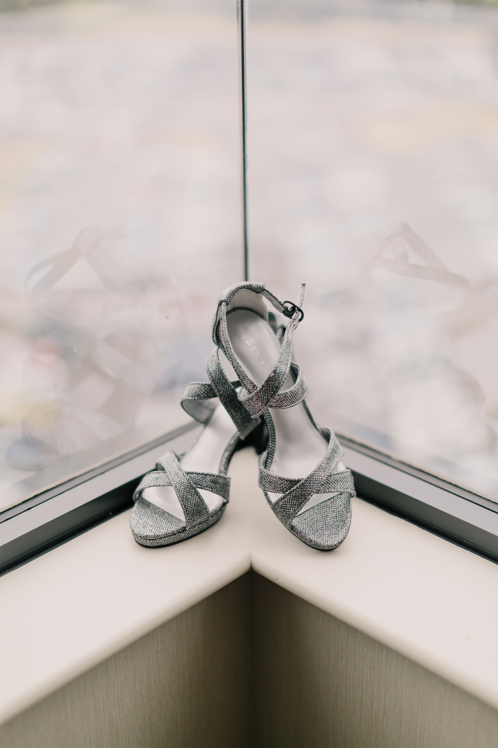 Kelly Glen Elegant Wedding SBS 004