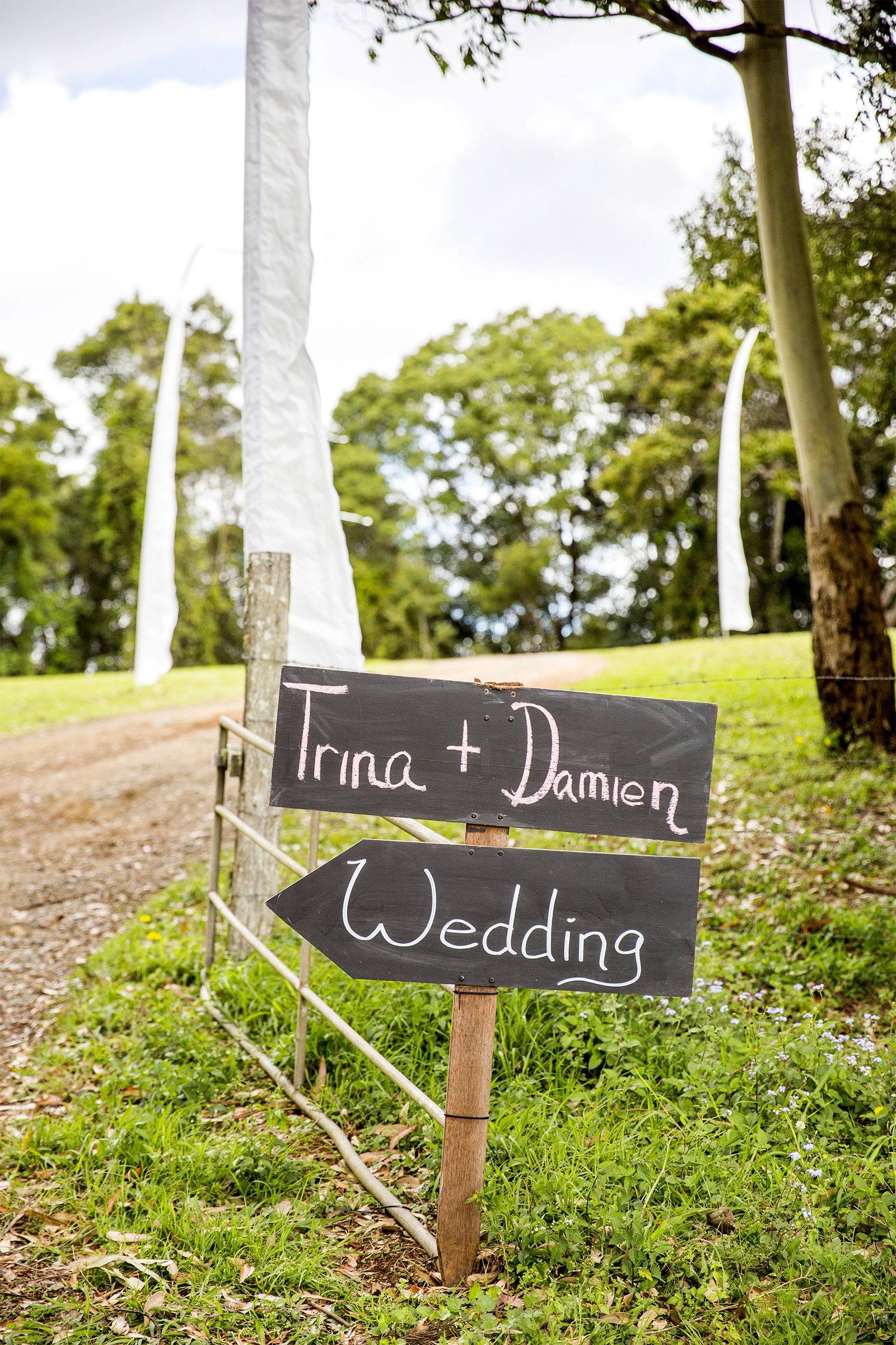 Trina Damien Rustic Vintage Wedding SBS 001
