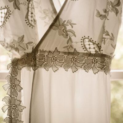 Madeleine Matthew Alternative Garden Wedding Angus Mckern Photography FAV 014