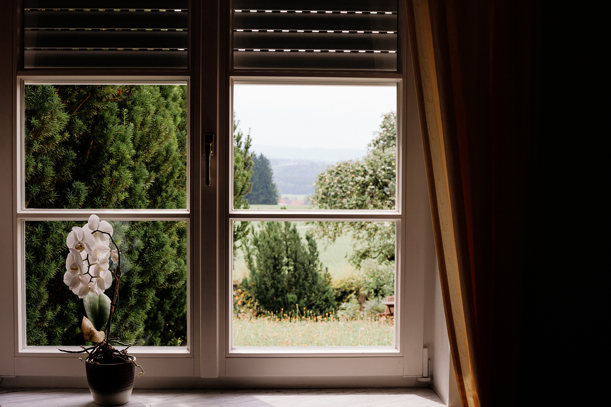 When love is a world away: Elli and Terry marry at German castle wedding Elli Terry German Castle Wedding YTZ Weddings 005