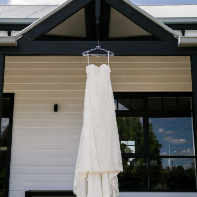 Emma Troy Romantic Country Wedding Erin Latimore Photography SBS 004