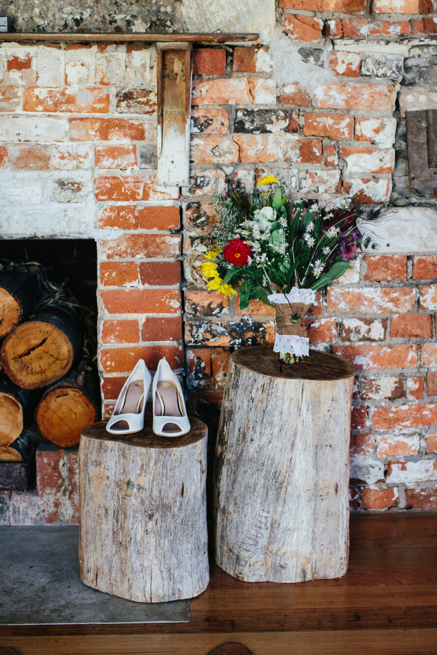 Sandra Esteban Elegant Farm Wedding Camilla Kirk Photography SBS 002