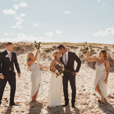 Luxe coastal wedding for Maddi and Dan at Caves Coastal Bar & Bungalows near Newcastle, NSW. Images by Tatiana Rose Photography.