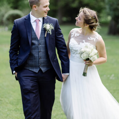 Elly Jake Relaxed Country Wedding Chloe Ely Photography 034