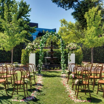 hotel kurrajong canberra garden 05
