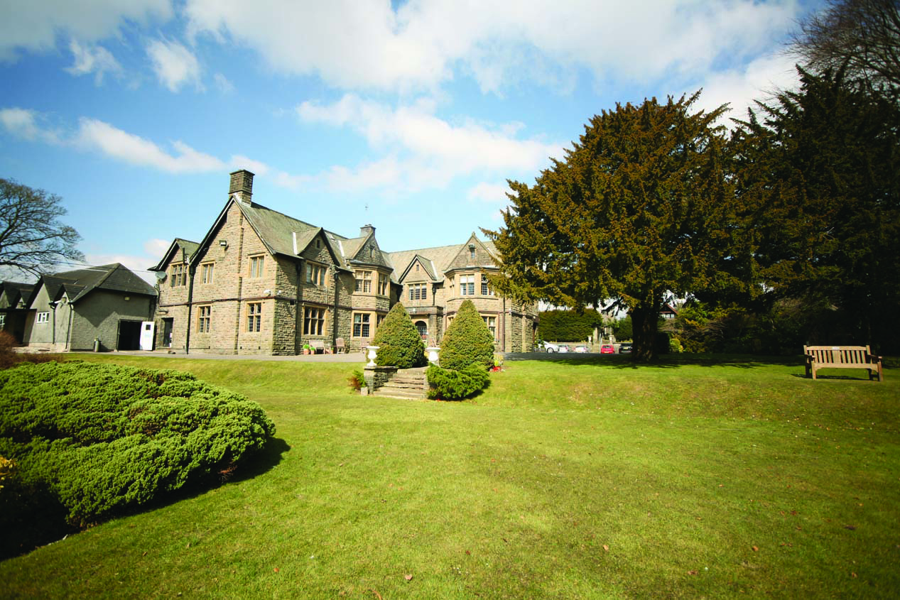maes manor 2 0