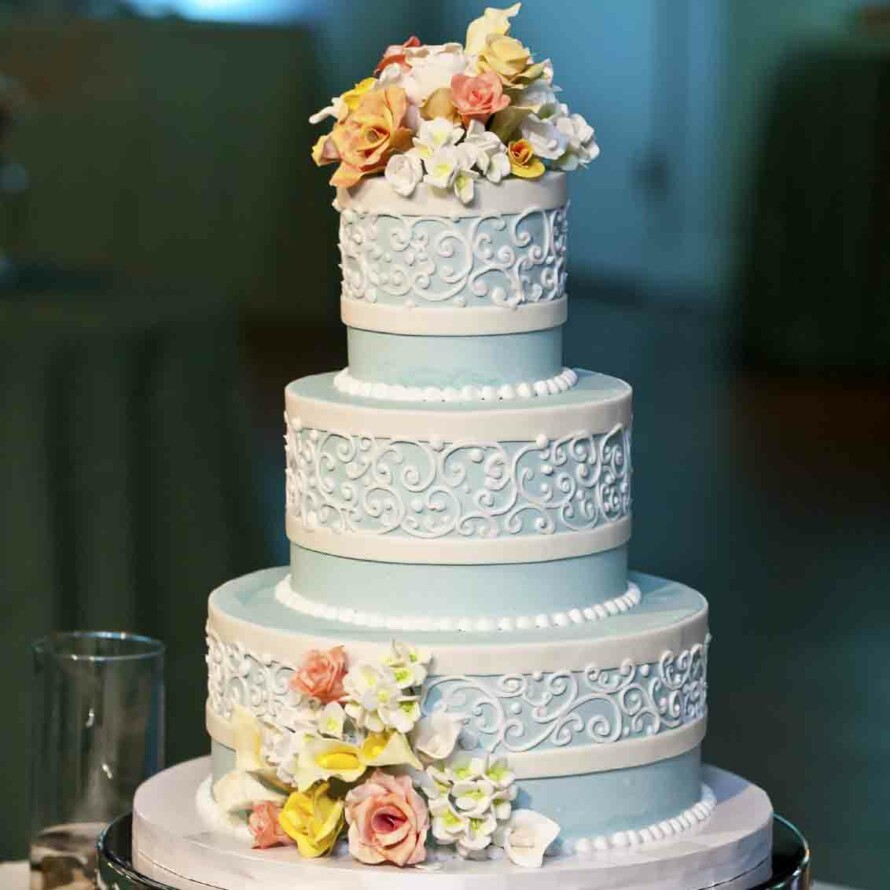 How many tiers will your wedding cake have?