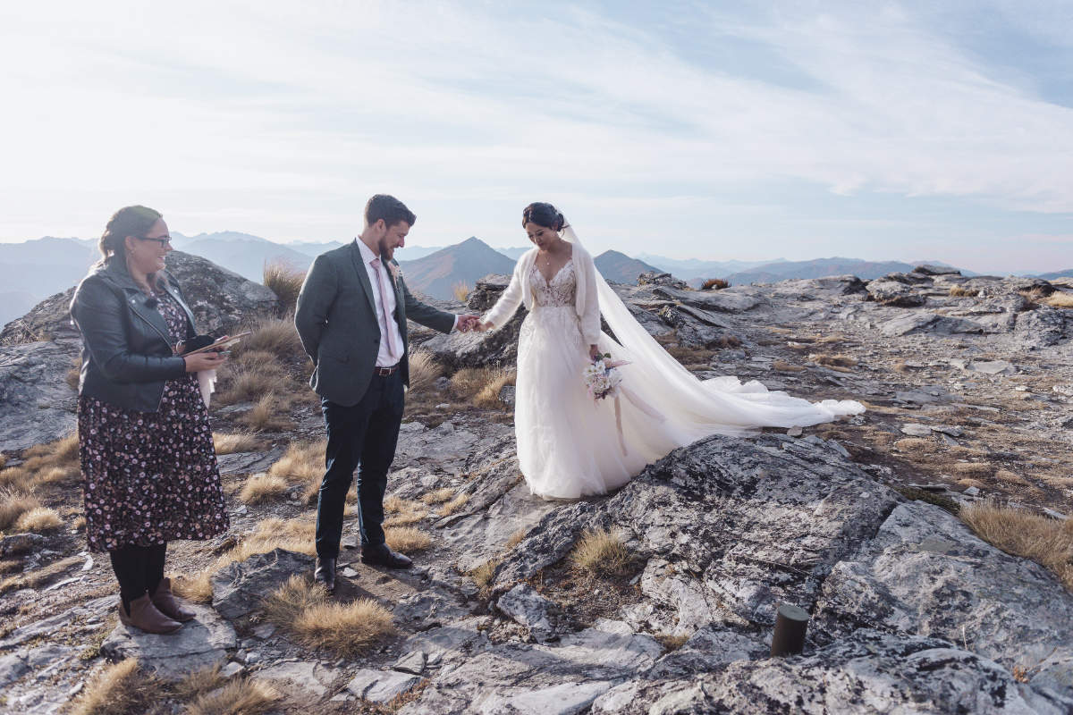 Crystal and Brian's Cecil's Peak Elopement captured by Fallon Photography