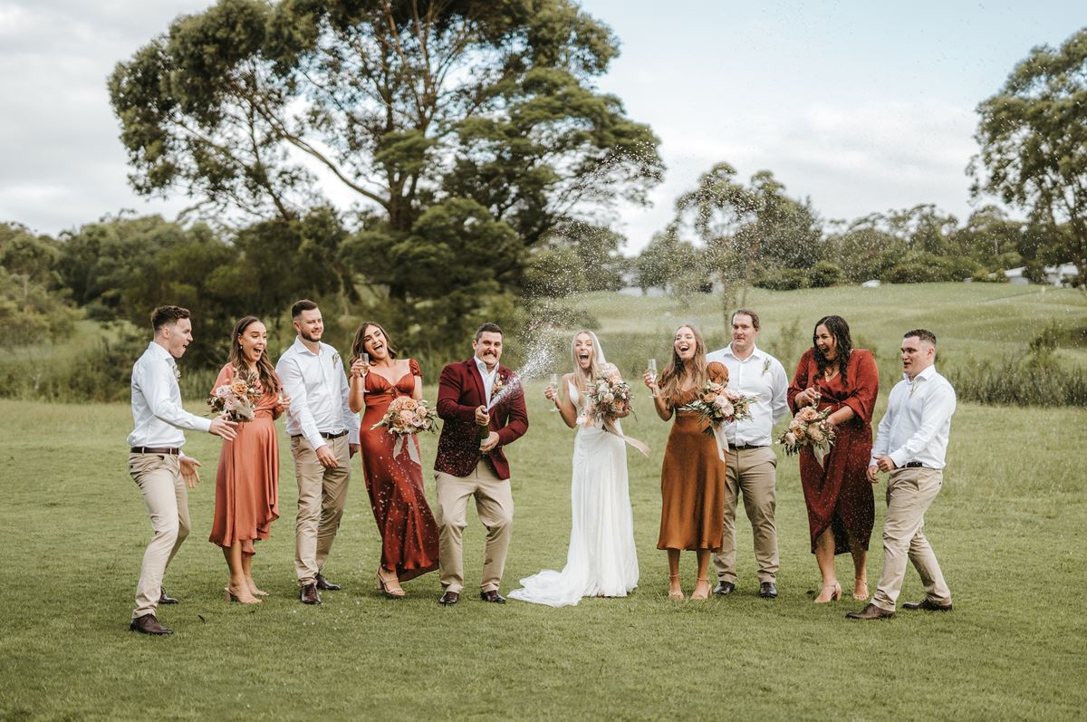 Host an elegant country wedding at The Springs in Peats Ridge
