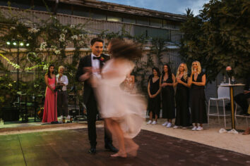Christopher Millen Photograhy. Couple Dancing to wedding song.