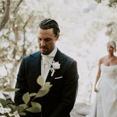 Pros and cons of first look photos