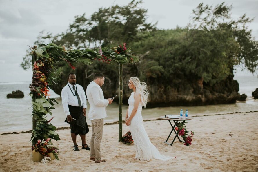 Fiji destination wedding itinerary ideas Photo by Peachylini